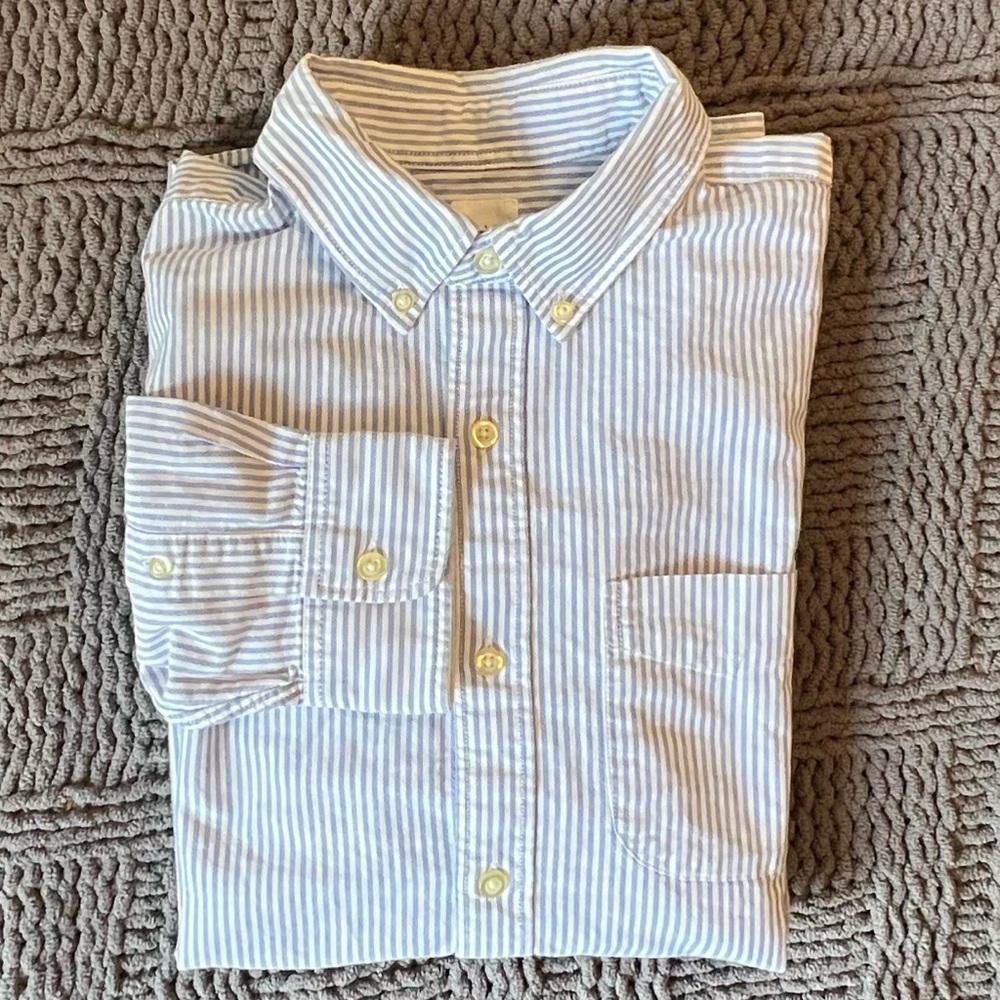 GAP Shirt